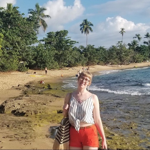 Meet the Posher! 💕 - Picture 3 of 4